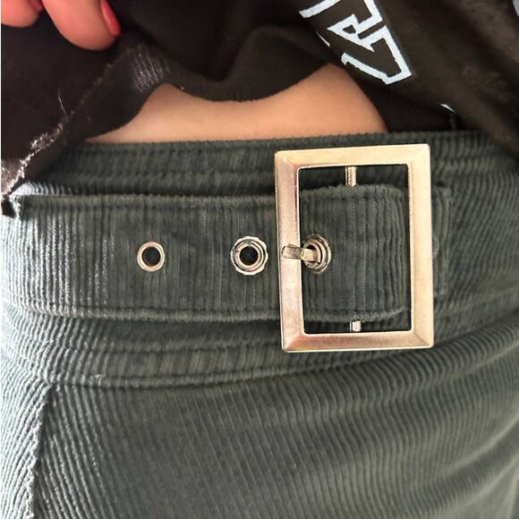 NWT Urban Outfitters Corduroy Mini Skirt – Size Small – Green - Picture 10 of 12